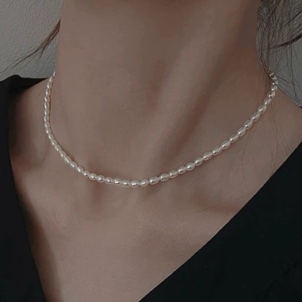 Elegant Pearl Necklace